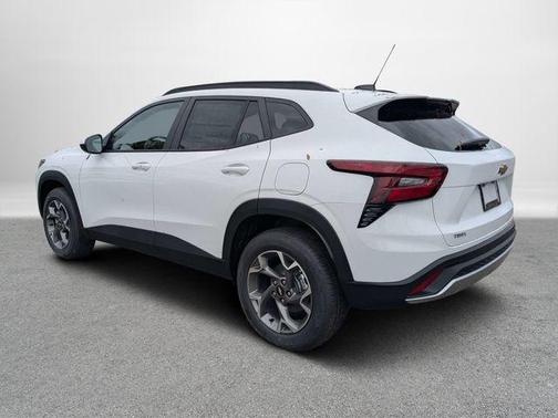 Summit White 2026 Chevrolet Trax LT