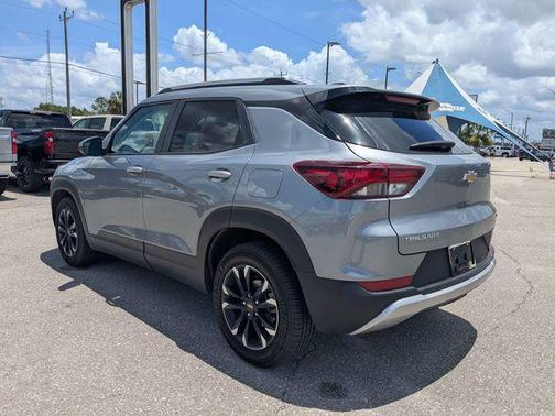 Sterling Gray Metallic 2023 Chevrolet Trailblazer LT