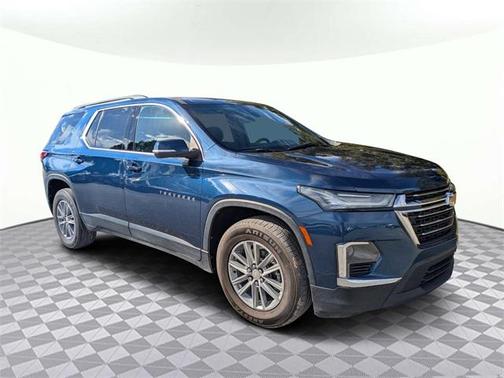 2022 Chevrolet Traverse LT Cloth