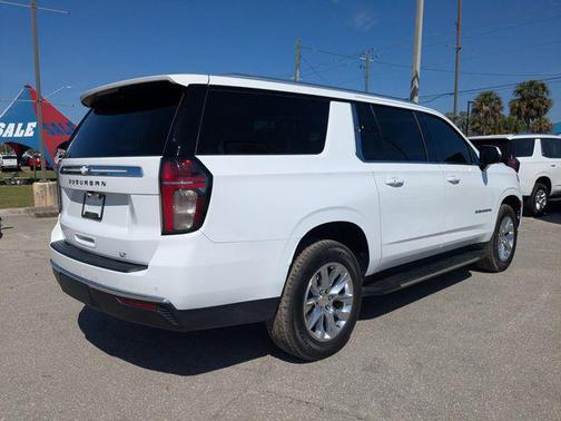 2021 Chevrolet Suburban LT