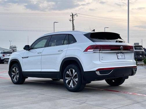 2026 Volkswagen Atlas Cross Sport 2.0T SE