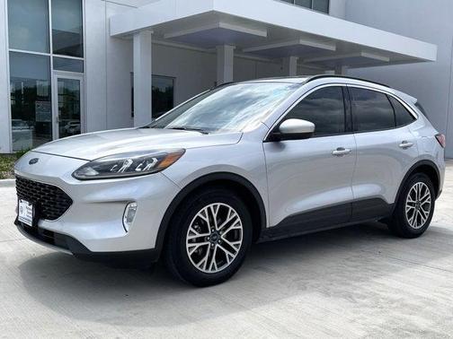 2020 Ford Escape SEL