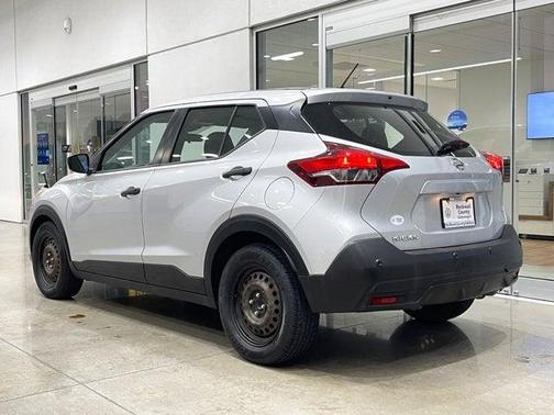 2020 Nissan Kicks S