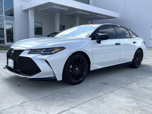 2022 Toyota Avalon Touring