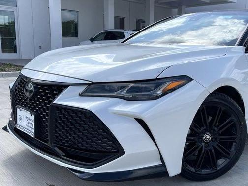 2022 Toyota Avalon Touring