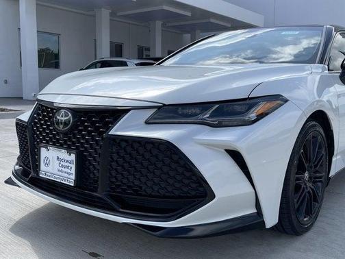2022 Toyota Avalon Touring