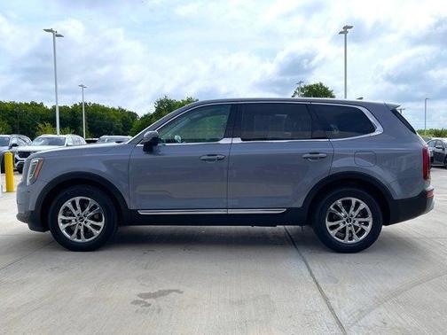 2022 Kia Telluride LX