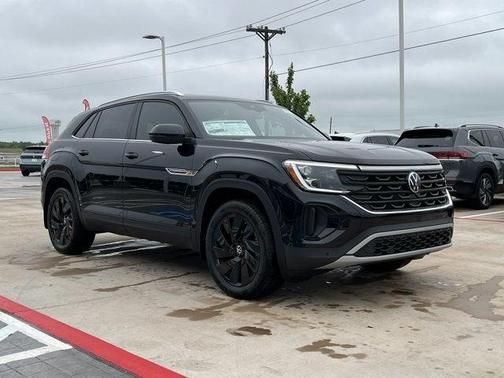 2025 Volkswagen Atlas Cross Sport 2.0T SE w/Technology