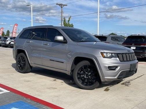 2018 Jeep Grand Cherokee Altitude