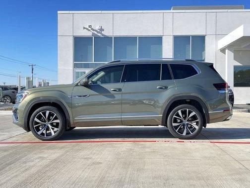 2026 Volkswagen Atlas 2.0T SEL Premium R-Line 4MOTION