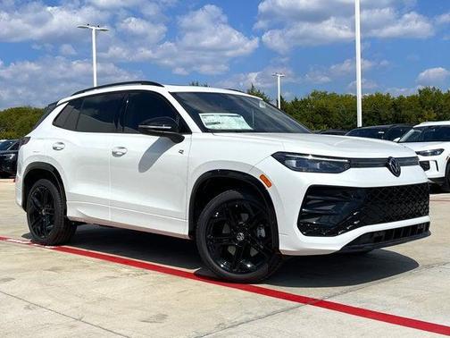 2025 Volkswagen Tiguan 2.0T SE R-Line Black 4MOTION