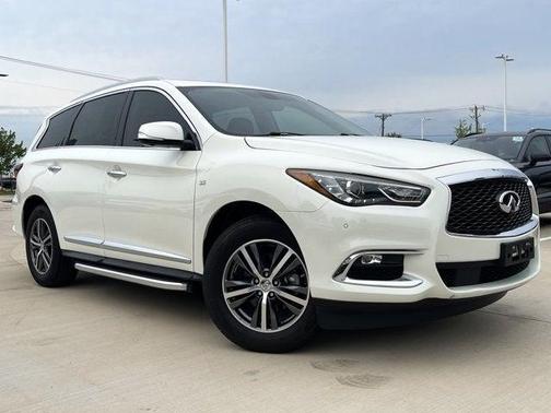 2017 INFINITI QX60 Base