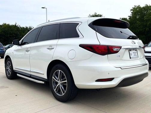 2017 INFINITI QX60 Base