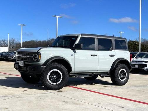 2024 Ford Bronco Black Diamond