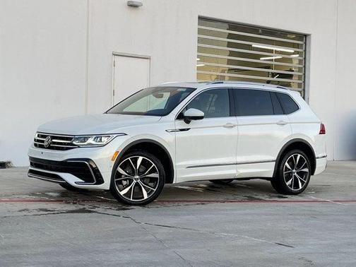 2024 Volkswagen Tiguan 2.0T SEL R-Line 4MOTION