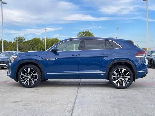 2026 Volkswagen Atlas Cross Sport 2.0T SEL Premium
