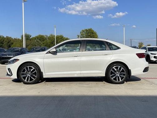 2025 Volkswagen Jetta 1.5T SE