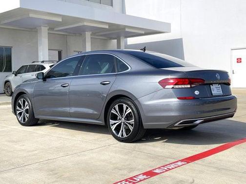 2022 Volkswagen Passat 2.0T SE