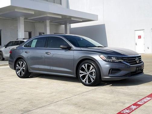2022 Volkswagen Passat 2.0T SE