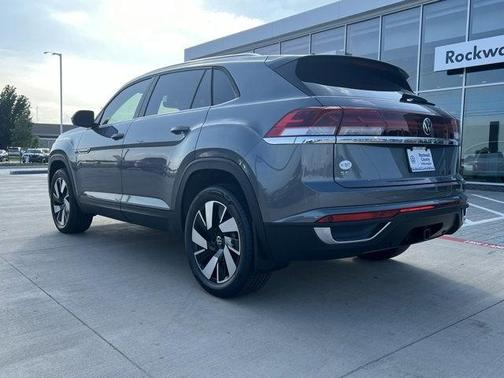 2025 Volkswagen Atlas Cross Sport 2.0T SE w/Technology
