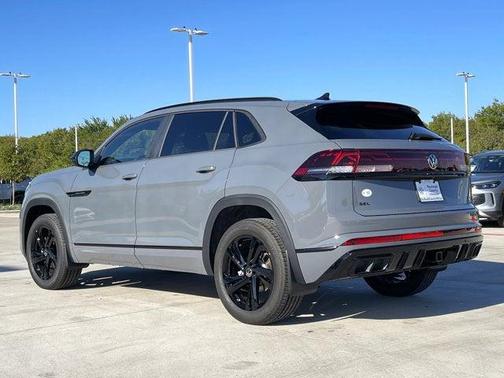 2025 Volkswagen Atlas Cross Sport 2.0T SEL