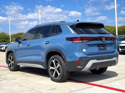 2025 Volkswagen Tiguan 2.0T SE