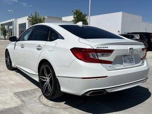 2022 Honda Accord Touring 2.0T