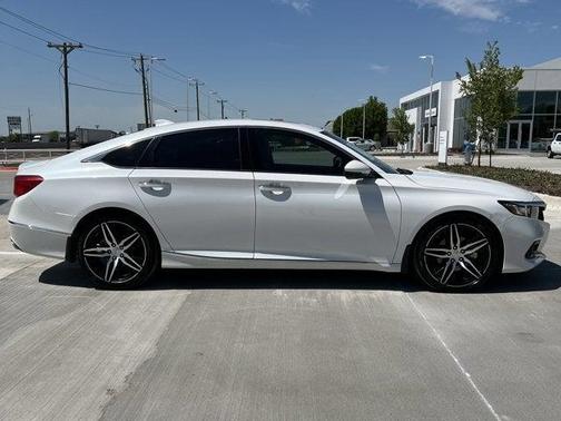 2022 Honda Accord Touring 2.0T