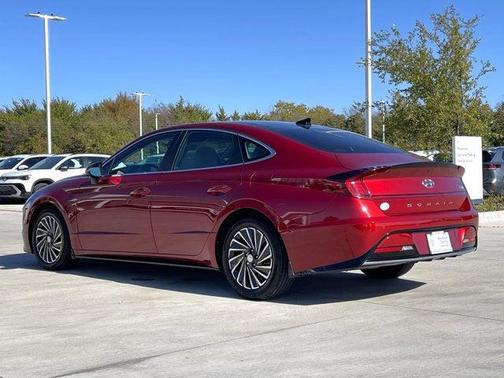 2023 Hyundai SONATA Hybrid Limited