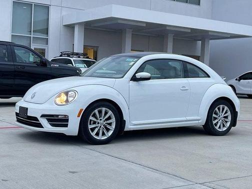 2018 Volkswagen Beetle 2.0T SE