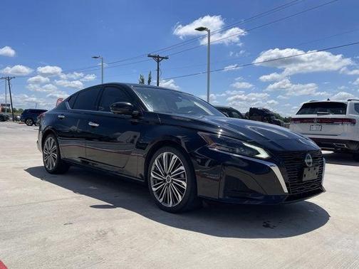 2023 Nissan Altima 2.5 SL