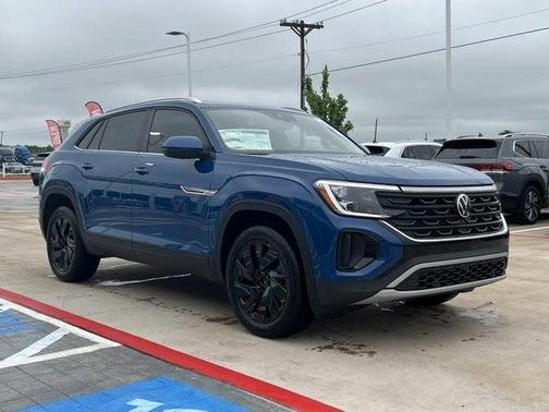 2025 Volkswagen Atlas Cross Sport 2.0T SE w/Technology