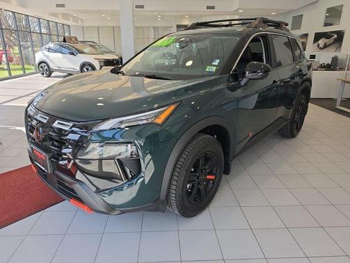 Obsidian Green 2026 Nissan Rogue Rock Creek