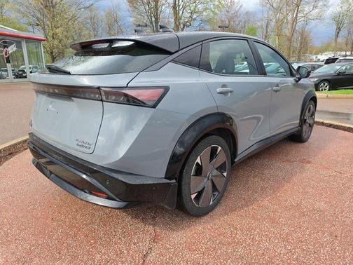 2t Gry Blk Roof 2024 Nissan ARIYA PLATINUM+