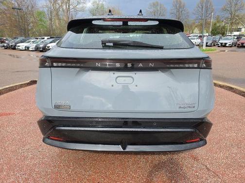 2t Gry Blk Roof 2024 Nissan ARIYA PLATINUM+