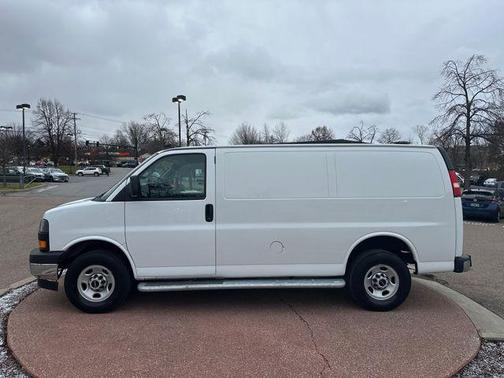 2024 GMC Savana 2500 Work Van
