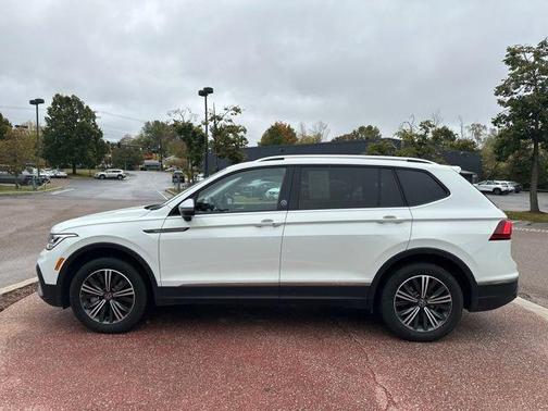 2024 Volkswagen Tiguan 2.0T Wolfsburg Edition