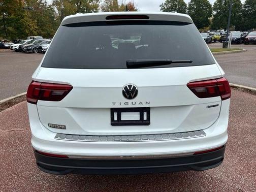 2024 Volkswagen Tiguan 2.0T Wolfsburg Edition