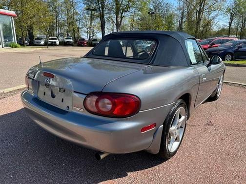 2003 Mazda MX-5 Miata Shinsen