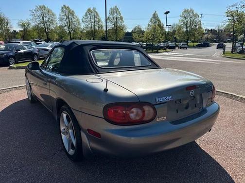 2003 Mazda MX-5 Miata Shinsen