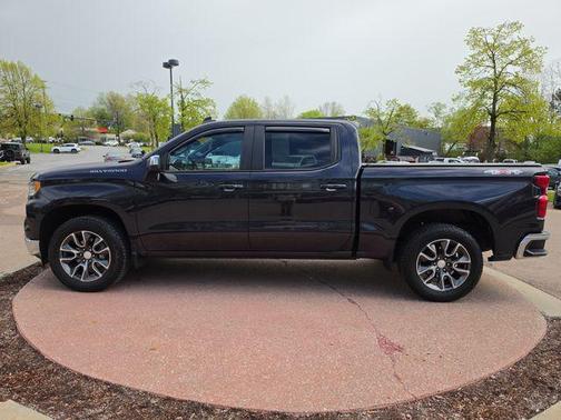 Dark Ash Metallic 2023 Chevrolet Silverado 1500 LT