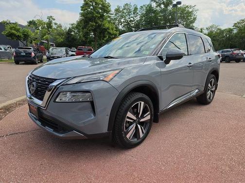 Boulder Gray Pearl 2023 Nissan Rogue SL