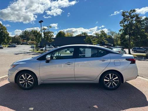 2021 Nissan Versa 1.6 SV