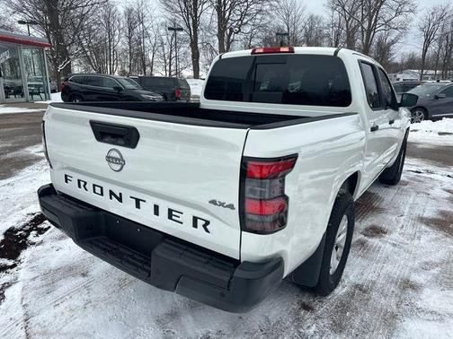2025 Nissan Frontier S