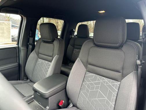 Black 2026 Nissan Frontier SV