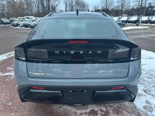 2026 Nissan Leaf PLAT+