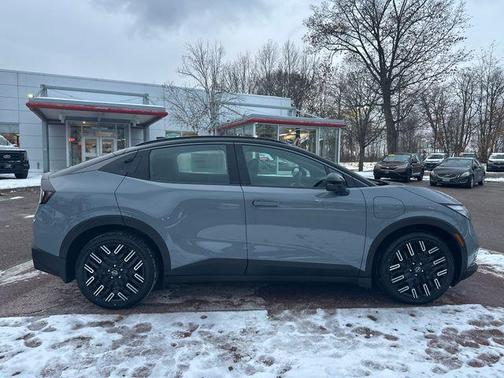 2026 Nissan Leaf PLAT+