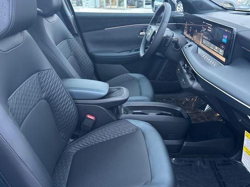 2026 Nissan Leaf PLAT+