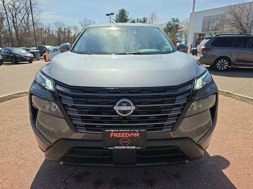 Gun Metallic 2026 Nissan Rogue SV