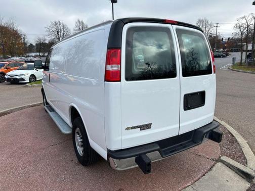 2024 Chevrolet Express 2500 Work Van